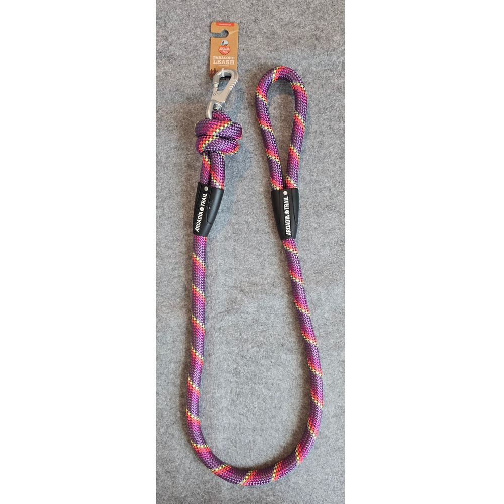 NWT Arcadia Trail Paracord Dog Rope Nylon Leash 4 feet Purple, Carabiner Clip